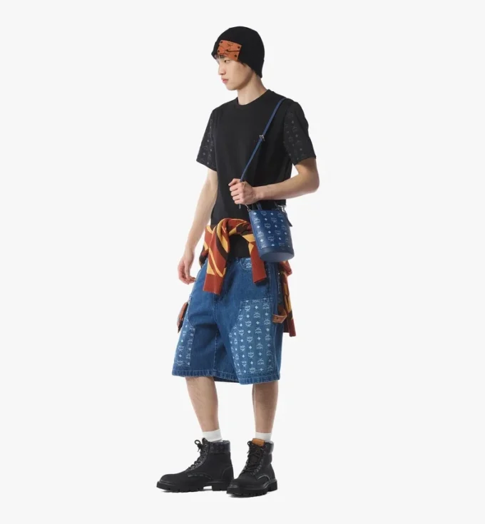 Aren Bucket Tote aus Visetos Aren Bucket Tote aus Visetos