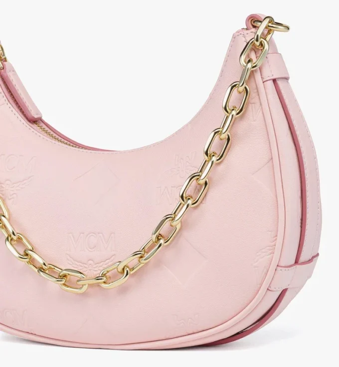 Aren Crescent Hobo-Tasche aus Maxi Monogram-Leder Aren Crescent Hobo-Tasche aus Maxi Monogram-Leder