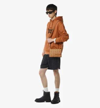 Aren Crossbody als Umhängetasche aus Visetos