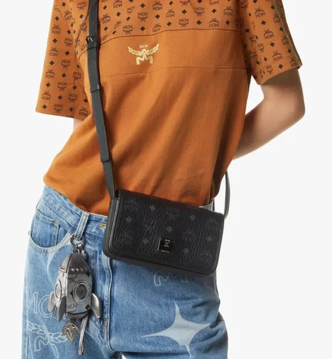 Aren Crossbody-Geldbörse aus Visetos Aren Crossbody-Geldbörse aus Visetos