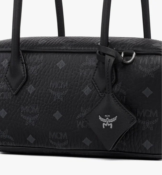 Aren East West Schultertasche aus Visetos Aren East West Schultertasche aus Visetos
