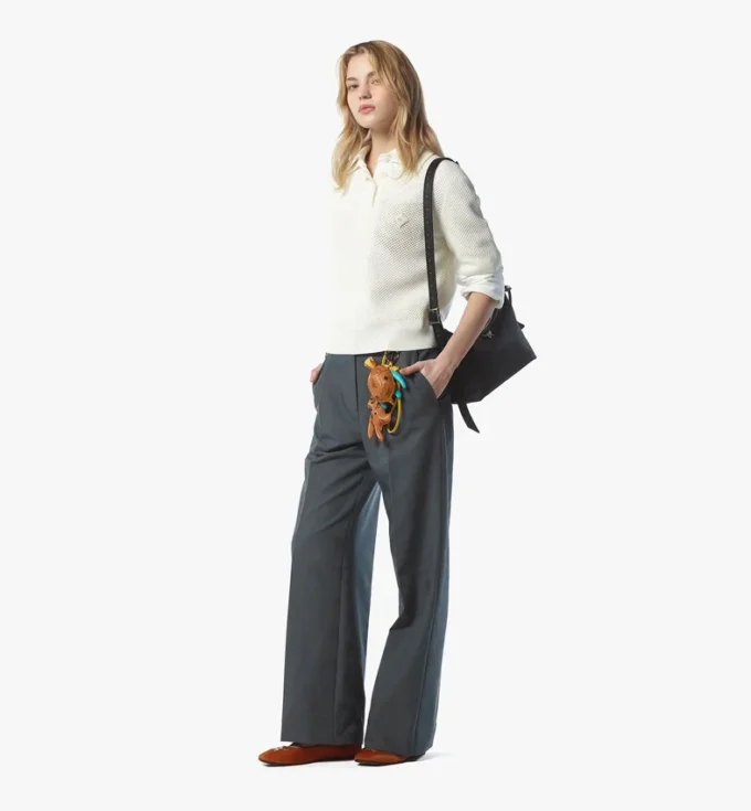 Aren Hobo aus recyceltem Nylon und Leder mit Monogramm-Print Aren Hobo aus recyceltem Nylon und Leder mit Monogramm-Print