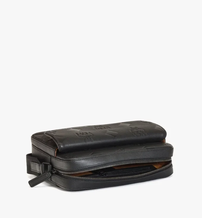 Aren Messenger Bag aus Leder mit Maxi Monogram Aren Messenger Bag aus Leder mit Maxi Monogram