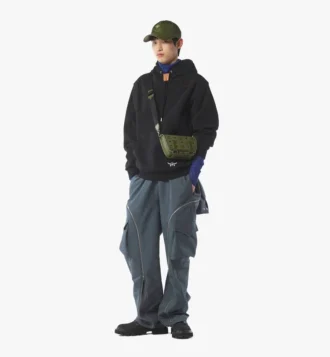Aren Messenger Bag aus Visetos