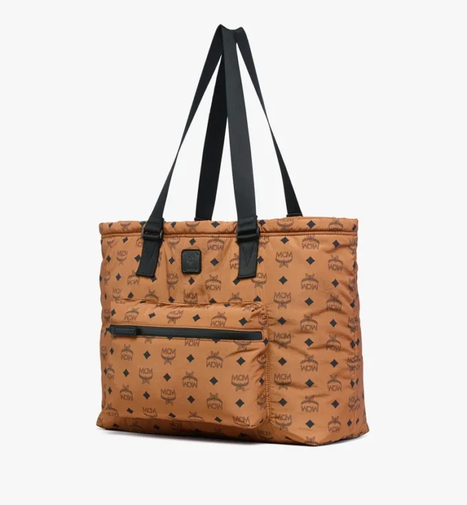 Aren Packable Tote aus Monogram-Nylon Aren Packable Tote aus Monogram-Nylon