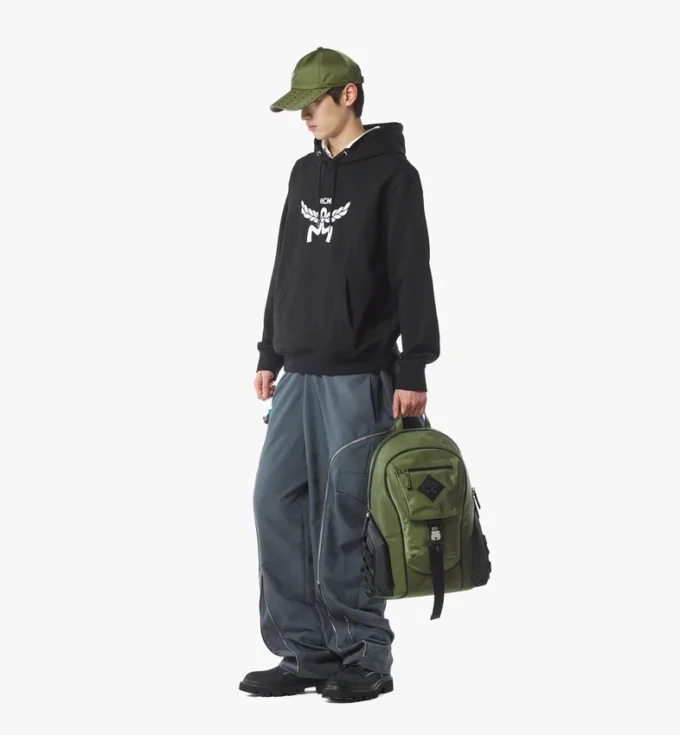 Aren Rucksack aus Econyl® und Leder mit Monogram-Print