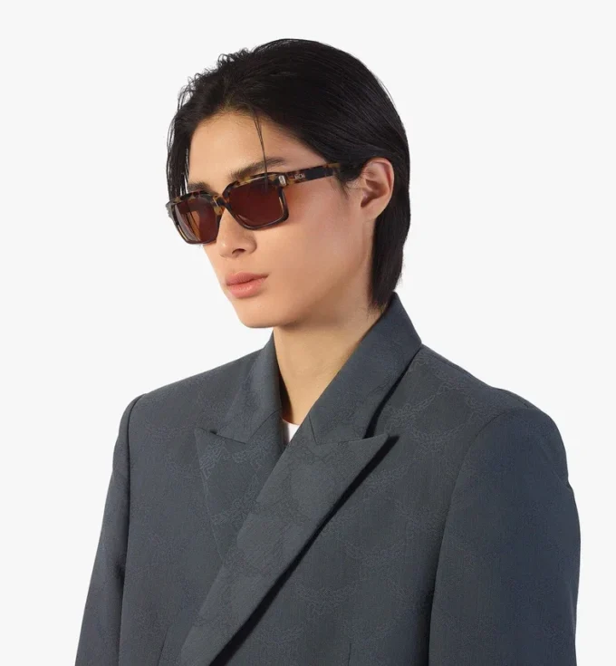 Übergroße quadratische Sonnenbrille Übergroße quadratische Sonnenbrille