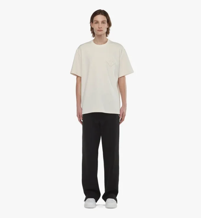 Bouclé-T-Shirt mit Logo-Patch Bouclé-T-Shirt mit Logo-Patch