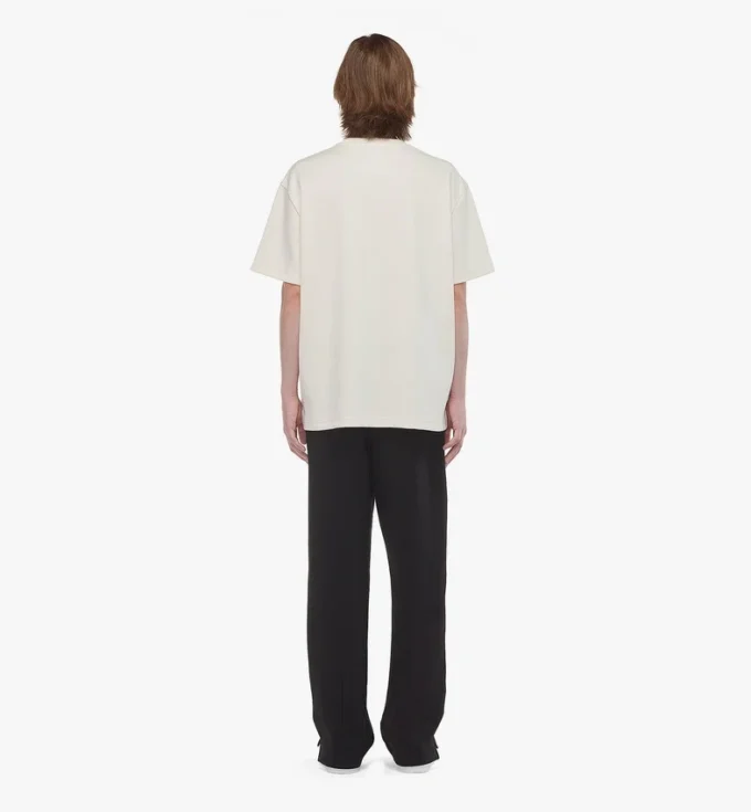 Bouclé-T-Shirt mit Logo-Patch Bouclé-T-Shirt mit Logo-Patch
