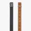 Claus Fluted M Gürtel 1,5″ aus genarbtem Leder Claus Fluted M Gürtel 1,5″ aus genarbtem Leder