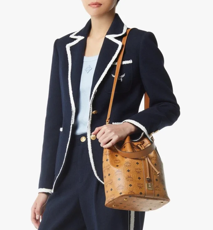 Dessau Drawstring-Tasche aus Visetos Dessau Drawstring-Tasche aus Visetos