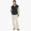 Essential Logo-Patch-Varsity-Jacke