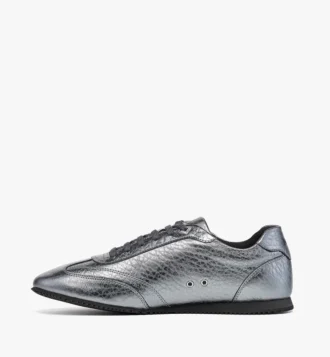 Federlite Sneaker aus metallischem Leder in Laurel Federlite Sneaker aus metallischem Leder in Laurel
