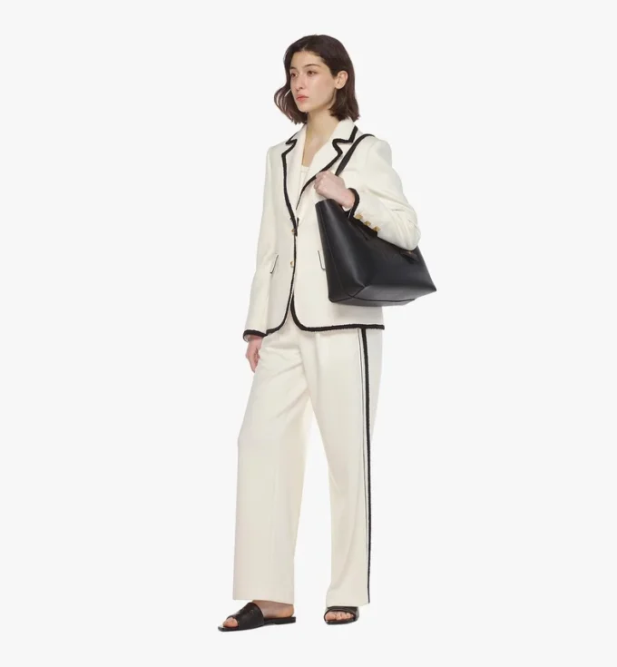 Himmel Shopper aus geprägtem Logo-Leder Himmel Shopper aus geprägtem Logo-Leder
