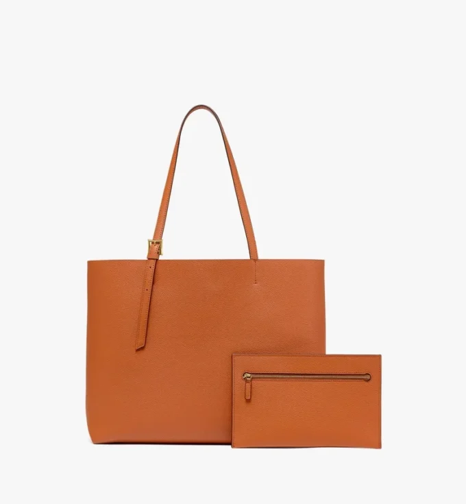Himmel Shopper aus geprägtem Logo-Leder Himmel Shopper aus geprägtem Logo-Leder