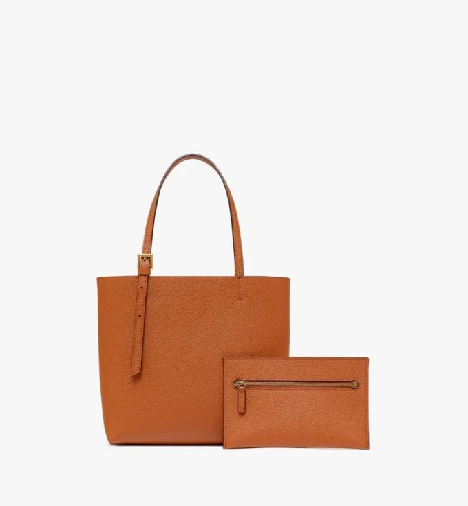 Himmel Shopper aus geprägtem Logo-Leder Himmel Shopper aus geprägtem Logo-Leder