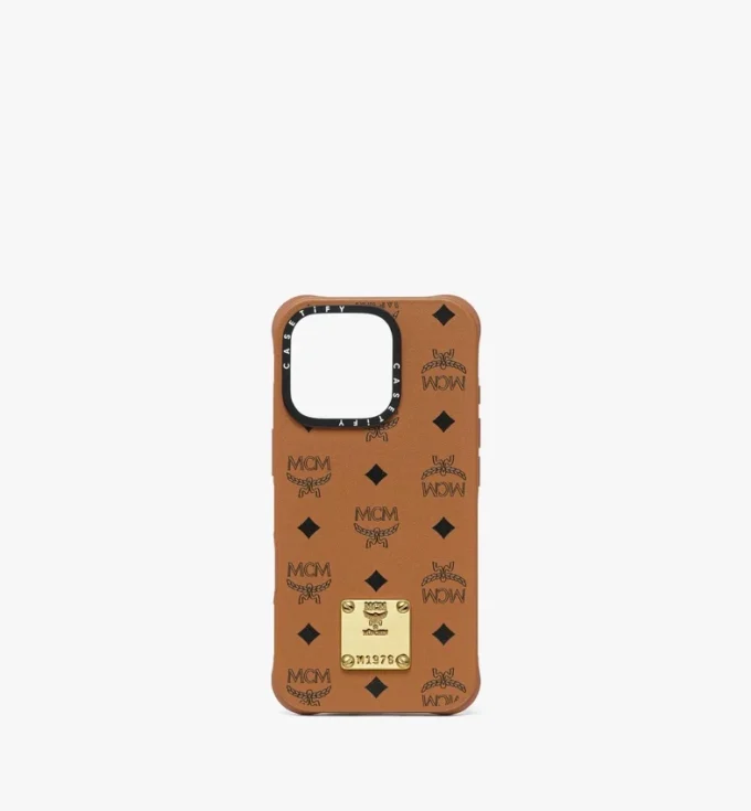 iPhone 16 Pro MCM x Casetify Messingplatte Bioveg iPhone-Hülle iPhone 16 Pro MCM x Casetify Messingplatte Bioveg iPhone-Hülle