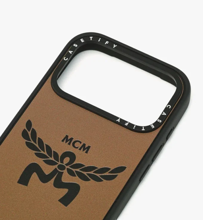 iPhone 17 Pro MCM x Casetify Logo Impact iPhone-Hülle iPhone 17 Pro MCM x Casetify Logo Impact iPhone-Hülle