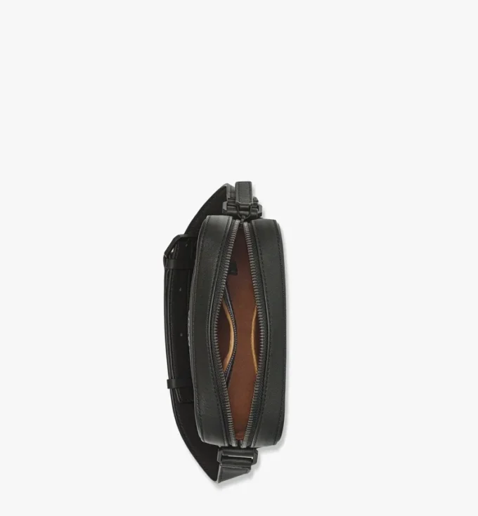 Klassik Crossbody aus Maxi Monogram-Leder Klassik Crossbody aus Maxi Monogram-Leder