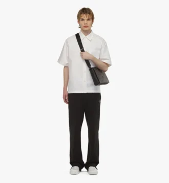 Klassik Messenger aus Leder mit Maxi Monogram Klassik Messenger aus Leder mit Maxi Monogram