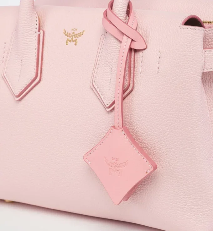 Milla Tote Bag aus genarbtem Leder Milla Tote Bag aus genarbtem Leder