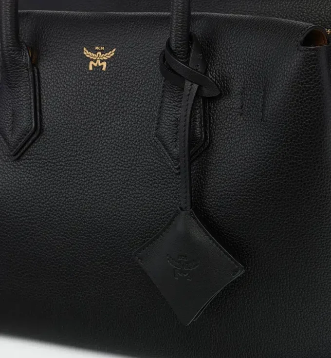 Milla Tote Bag aus genarbtem Leder Milla Tote Bag aus genarbtem Leder
