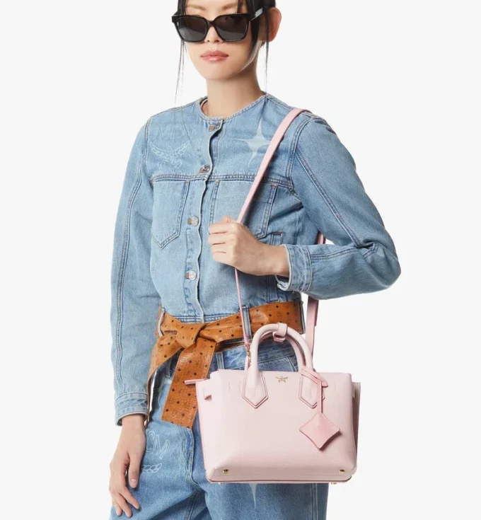 Milla Tote Bag aus genarbtem Leder Milla Tote Bag aus genarbtem Leder