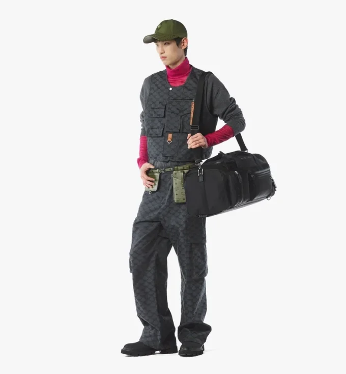 Ottomar Weekender-Rucksack aus Econyl® und Leder Ottomar Weekender-Rucksack aus Econyl® und Leder