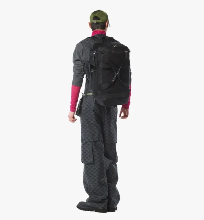 Ottomar Weekender-Rucksack aus Econyl® und Leder Ottomar Weekender-Rucksack aus Econyl® und Leder