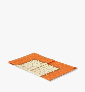 Schal mit Rauten-Monogramm aus Bio-Seide