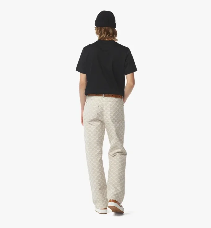 Silket-Logo-T-Shirt mit Reißverschlusstasche Silket-Logo-T-Shirt mit Reißverschlusstasche