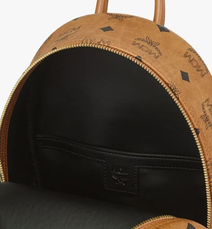 Stark Side Studs Rucksack aus Visetos Stark Side Studs Rucksack aus Visetos