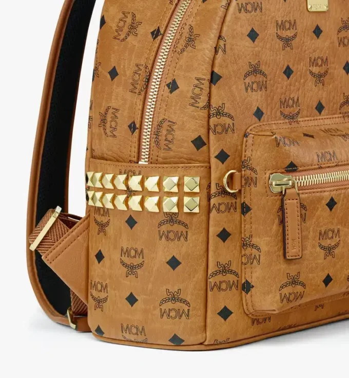 Stark Side Studs Rucksack aus Visetos Stark Side Studs Rucksack aus Visetos