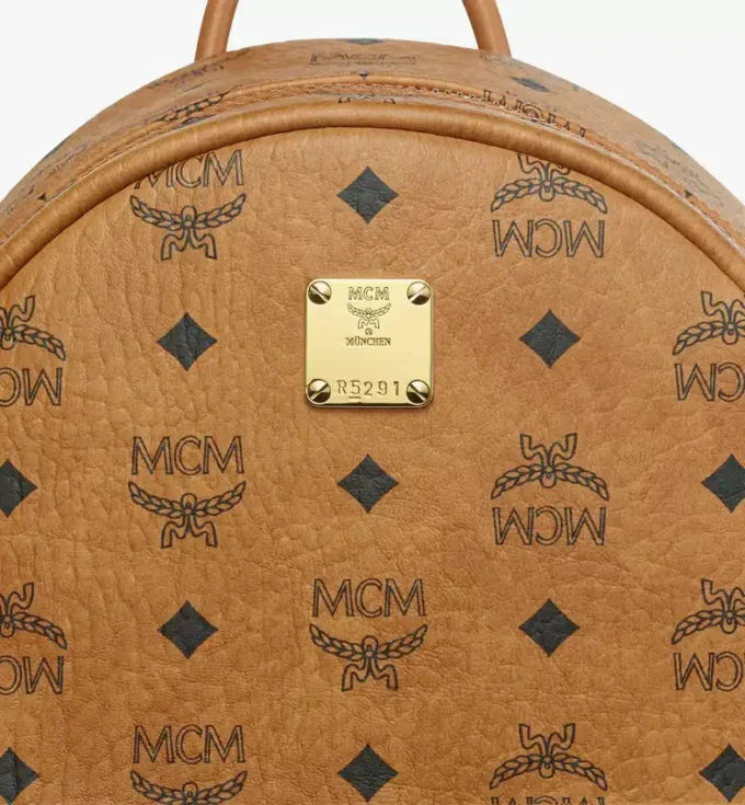 Stark Side Studs Rucksack aus Visetos Stark Side Studs Rucksack aus Visetos