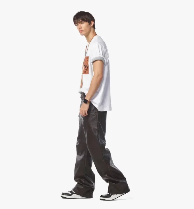 T-Shirt mit Monogramm-Aufnäher-Tasche aus Bio-Baumwolle T-Shirt mit Monogramm-Aufnäher-Tasche aus Bio-Baumwolle