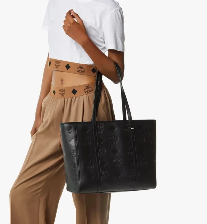 Toni Top-Zip Shopper aus Maxi Monogram-Leder Toni Top-Zip Shopper aus Maxi Monogram-Leder