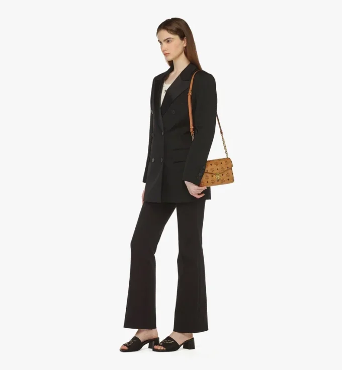 Tracy Crossbody aus Visetos Tracy Crossbody aus Visetos