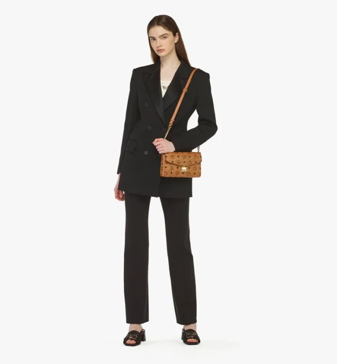 Tracy Crossbody aus Visetos Tracy Crossbody aus Visetos