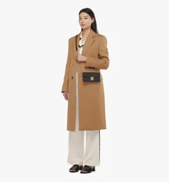 Tracy-Kettenbrieftasche aus geprägtem Monogramm-Leder