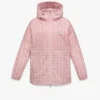Windjacke mit Kapuze und Monogramm-Print aus recyceltem Nylon Windjacke mit Kapuze und Monogramm-Print aus recyceltem Nylon